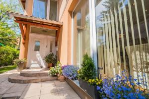 Vonkajšia záhrada v ubytovaní Villa Frida