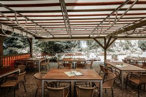 Restoran atau tempat lain untuk makan di Na Knížecí Husinec