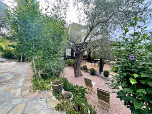 A garden outside Borgata Cantone Country House B&B