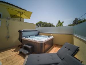 Gallery image of Holiday house Toš-Vila with heated pool in Vrbnik