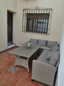 Posezení v ubytování Bonita casa con piscina privada