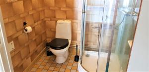 Koupelna v ubytování Parkvillan Sunshine Living Condo + 22 fotografií