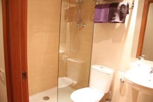 Kúpeľňa v ubytovaní Apartaments Centre Figueres