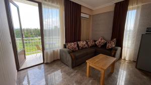 Posezení v ubytování Samni Hotel