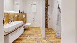 Ein Badezimmer in der Unterkunft Pension Bottwartal