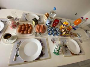 Cibo presso la stanza in casa privata o nelle vicinanze
