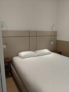 Afbeelding uit fotogalerij van Share Inn Appartements in Nice