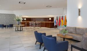 Lobbyn eller receptionsområdet på King Solomon Hotel Tiberias