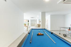 Apartamentos Martalia Nerja biliárdasztala