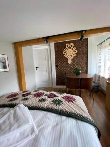 Posteľ alebo postele v izbe v ubytovaní Apartamenty pod Skosami
