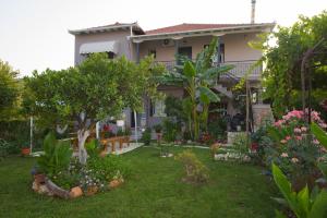 Zahrada ubytování Liovore Apartments