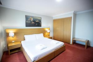 Cama o camas de una habitación en Hotel Jaroal