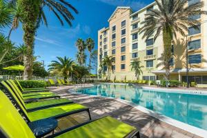 Gallery image of Comfort Suites Maingate East in Orlando