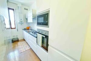 Кухня або міні-кухня у Suite Deamicis - Vista mare e relax