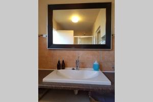 Et badeværelse på Piketberg Home with a View