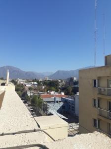 - une vue depuis le toit d'un bâtiment dans l'établissement Departamento temporario Federal, à La Rioja