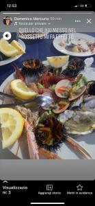 una foto di un piatto di cibo con frutti di mare di B&B nonna Rosaria a Capo Rizzuto