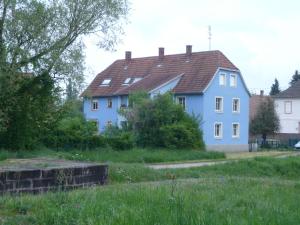 صورة لـ Maison des écluses Strasbourg F3 90m2 Jacuzzi Climatisation في ستراسبورغ