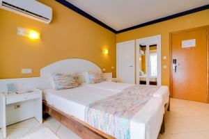 Gallery image of Hotel Atismar in Quarteira