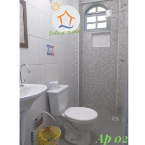Um banheiro em Ap BK Privativo Brisamar, 10min da Praia de Itaparica - Sentir-se em Casa