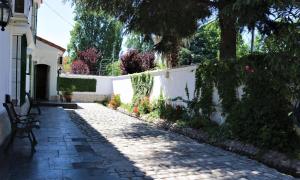 Um jardim em Chenin Lodge
