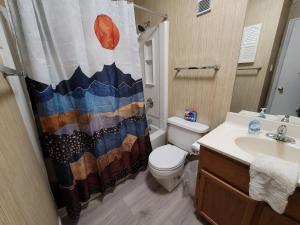 Beary Beautiful Mountain Retreat King Bed Pool Hot Tub Private Balcony on Ski Mnt