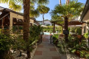 A garden outside La Tavernetta