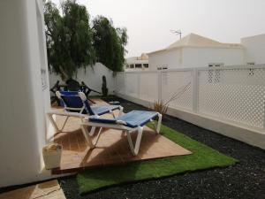 Ein Garten an der Unterkunft Bungalow Mariano 140