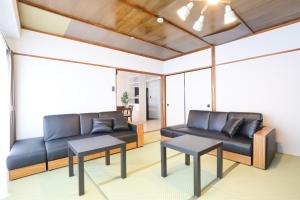 Fukuoka Condominium的休息区