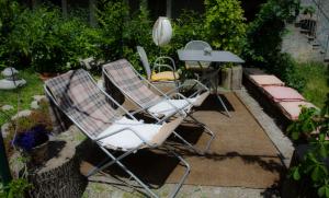 Aed väljaspool majutusasutust B&B L'Abric - centro storico di Limonetto