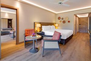 Ein Bett oder Betten in einem Zimmer der Unterkunft Divan Bodrum Palmira