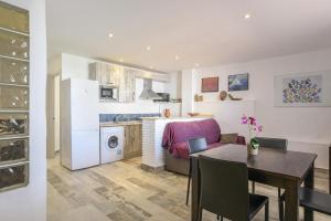 Η κουζίνα ή μικρή κουζίνα στο Apartamento en la playa con Wifi