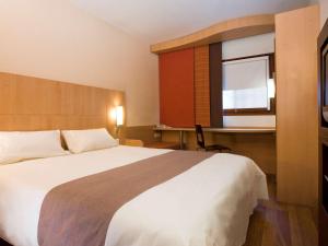 Letto o letti in una camera di ibis Sint Niklaas Centrum