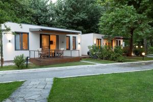 Gallery image of Gkaras Campsite & Apartments in Leptokaria