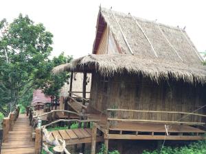 山林小屋所在大楼
