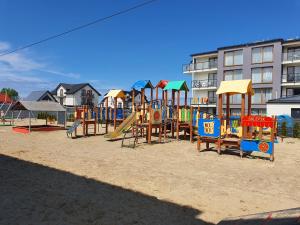 Ο χώρος παιχνιδιού για παιδιά στο Apartament BLUE37