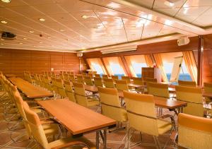 Konferenční prostory v ubytování Viking Line ferry Viking XPRS - One-way journey from Helsinki to Tallinn