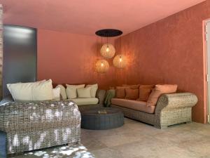 A seating area at Mulino dell'Abbazia Country Resort