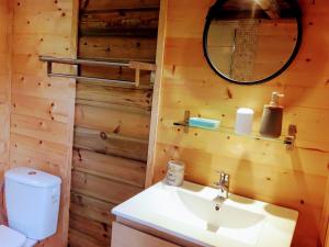 Koupelna v ubytování Bunga-lodge VANILLE