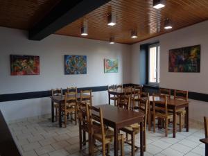 Restaurace v ubytování Auberge des genêts d'or