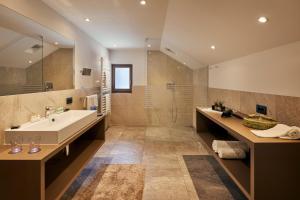 Ένα μπάνιο στο Mountain B&B - La Scalira