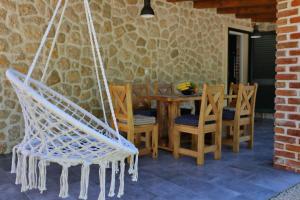 Patio alebo iná vonkajšia časť ubytovania Stone Fantasy