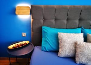 A seating area at Royal Blue Grand Suite No 3