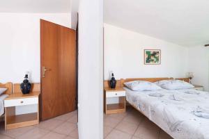 Posteľ alebo postele v izbe v ubytovaní Apartment in Kukljica - Insel Ugljan 39720