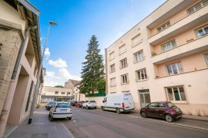 Zdjęcie z galerii obiektu Appartement Climatisé 7mn Centre Ville 95M2 4 Adultes Bébé Garage Sous sol Arrivée Autonome w mieście Dijon