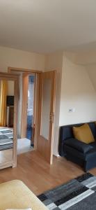 Posteľ alebo postele v izbe v ubytovaní NAPKŐ APARTMAN