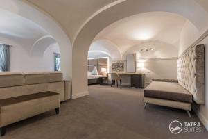 Posteľ alebo postele v izbe v ubytovaní TATRA SUITES Boutique Suites Deforte Elegance 201