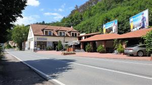 Galeriebild der Unterkunft Bunkr Karlštejn in Karlštejn