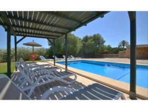 Basen w obiekcie Mansion Mallorca with Private Pool lub w pobliżu