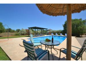Bazén v ubytování Mansion Mallorca with Private Pool nebo v jeho okolí